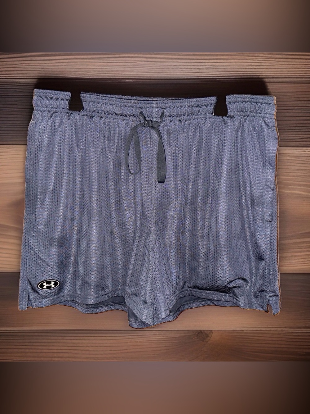 Under Armour Men’s Gray Athletic Mesh 5” Shorts-XL-EC